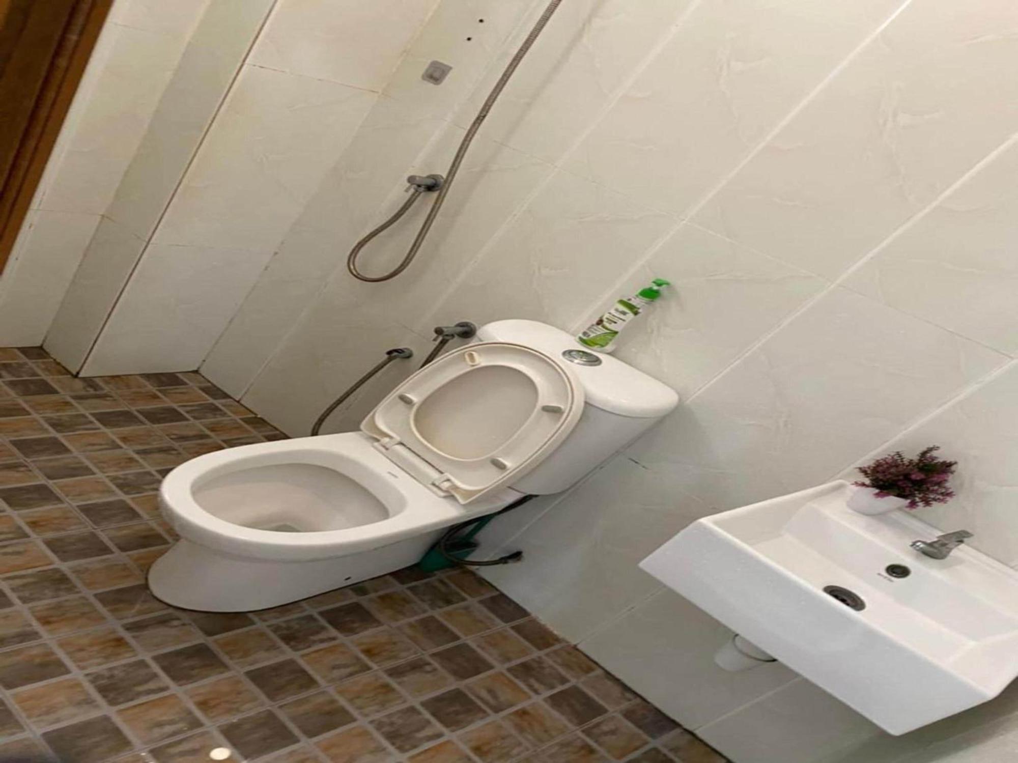 Oyo 91086 Bayu Service Apartment Kuah Exterior foto