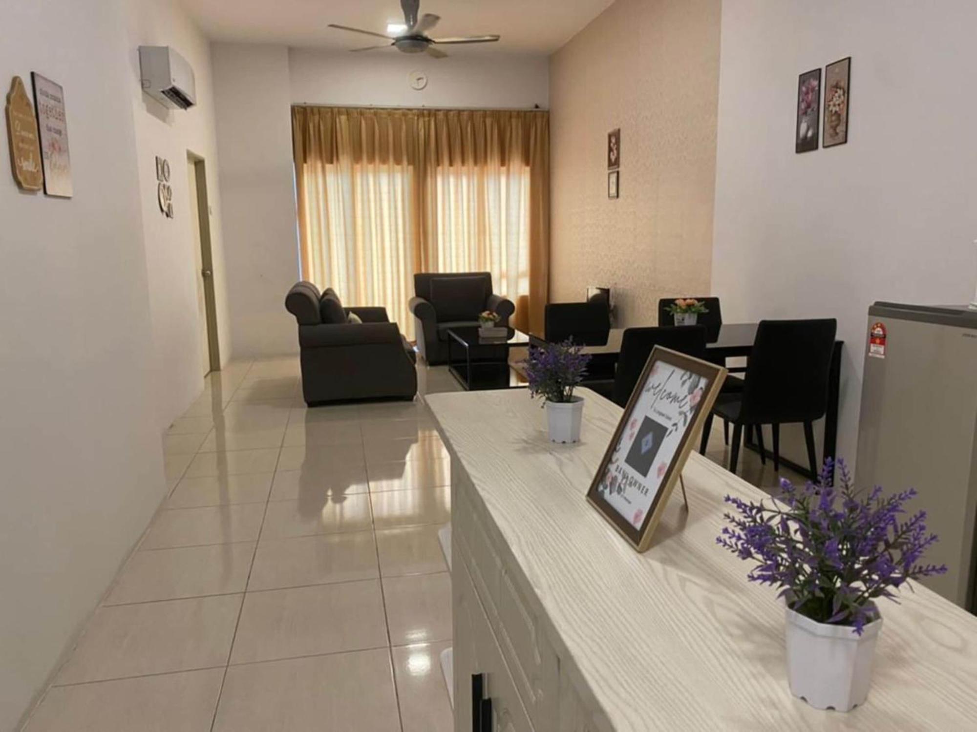 Oyo 91086 Bayu Service Apartment Kuah Exterior foto